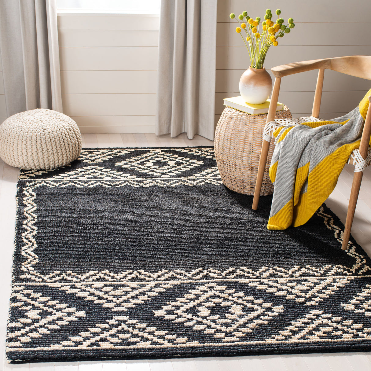 SAFAVIEH Handmade Natural Fiber Braelyn Moroccan Jute Rug