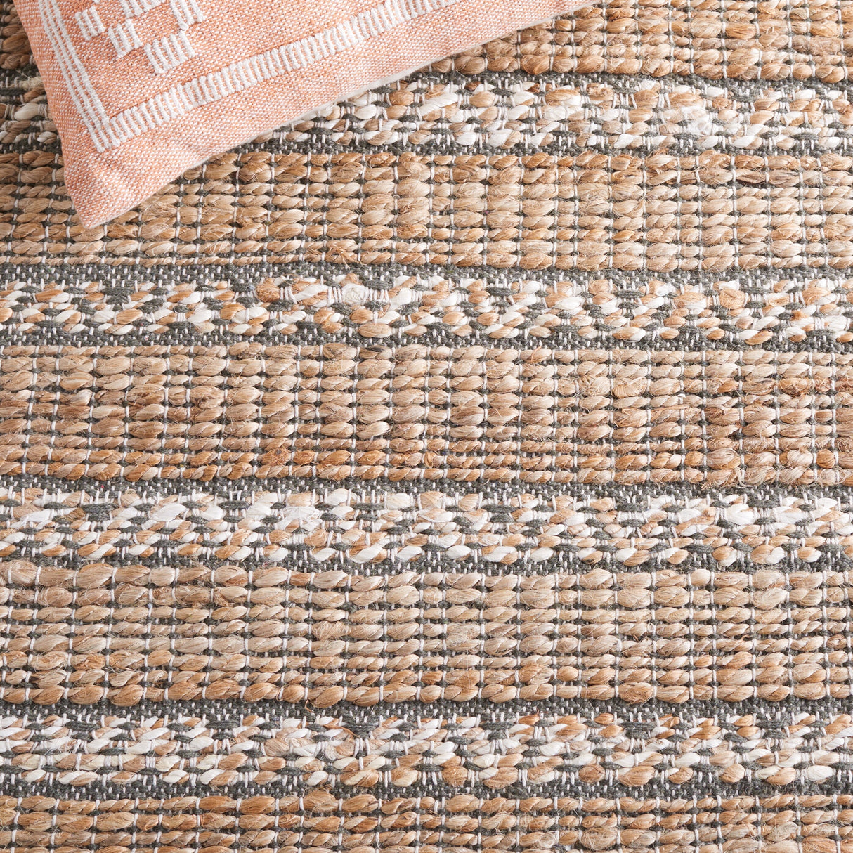 SAFAVIEH Handmade Natural Fiber Carmelina Geometric Seagrass Rug