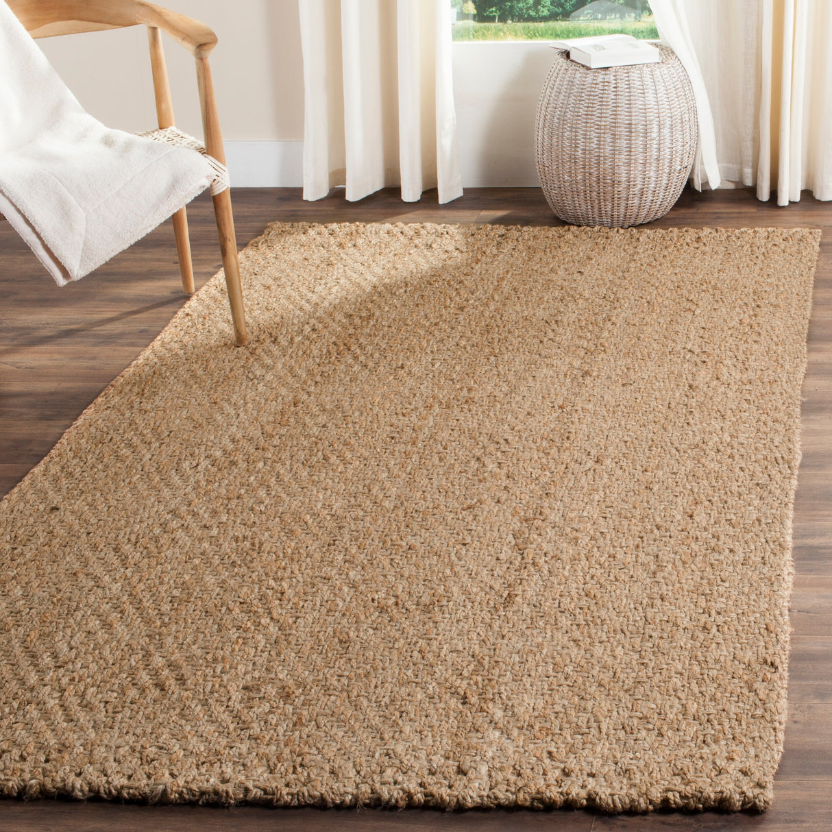 SAFAVIEH Handmade Natural Fiber Caylee Jute Rug