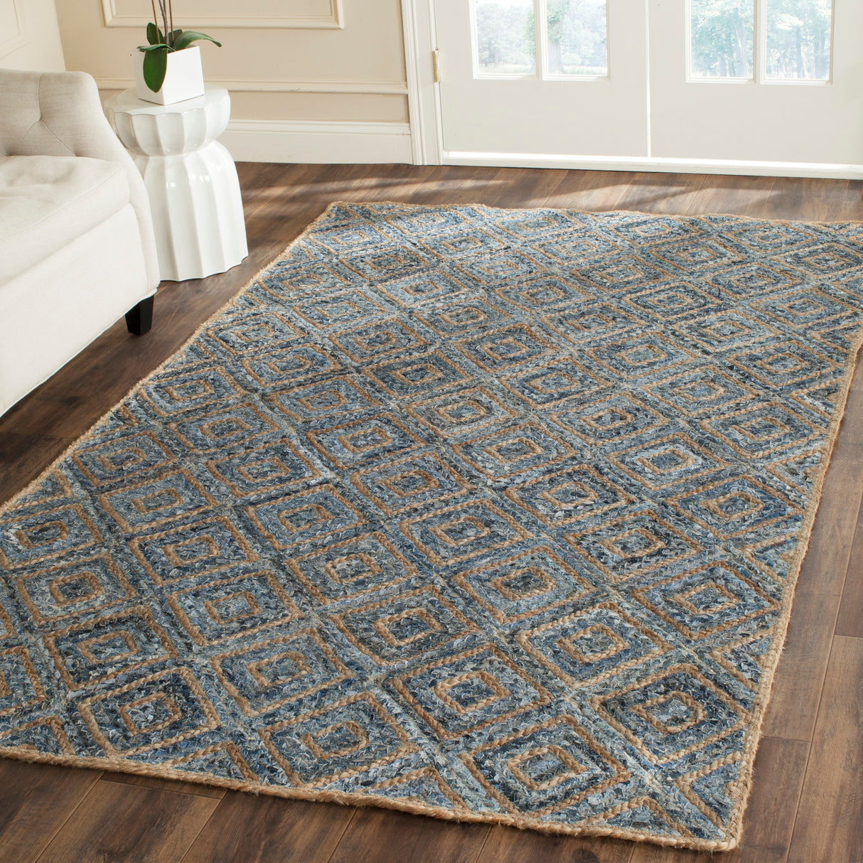 SAFAVIEH Handmade Natural Fiber Dalma Jute Rug