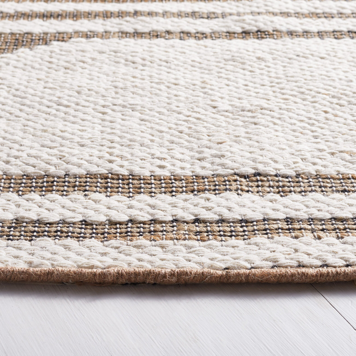 SAFAVIEH Handmade Natural Fiber Giuliana Jute & Wool Rug