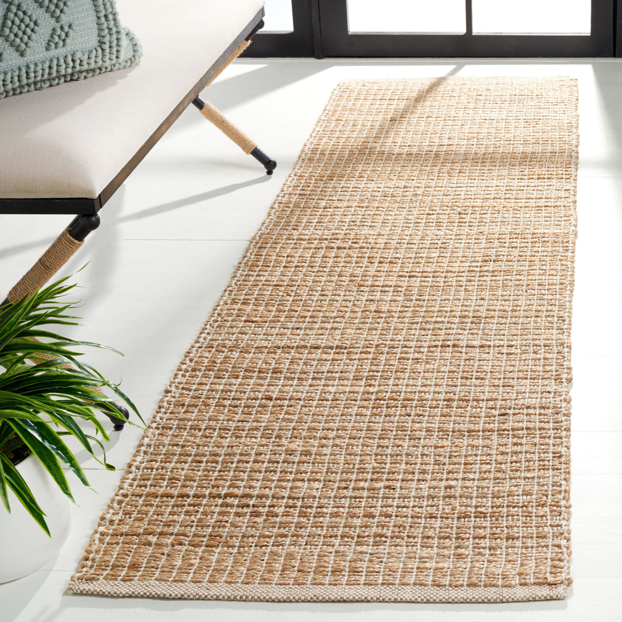 SAFAVIEH Handmade Natural Fiber Janiah Farmhouse Jute Rug