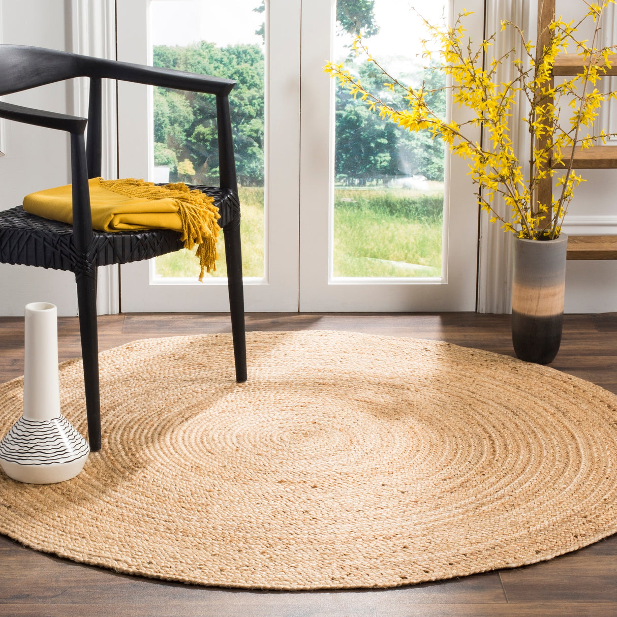 SAFAVIEH Handmade Natural Fiber Jolette Bordered Round Jute Rug