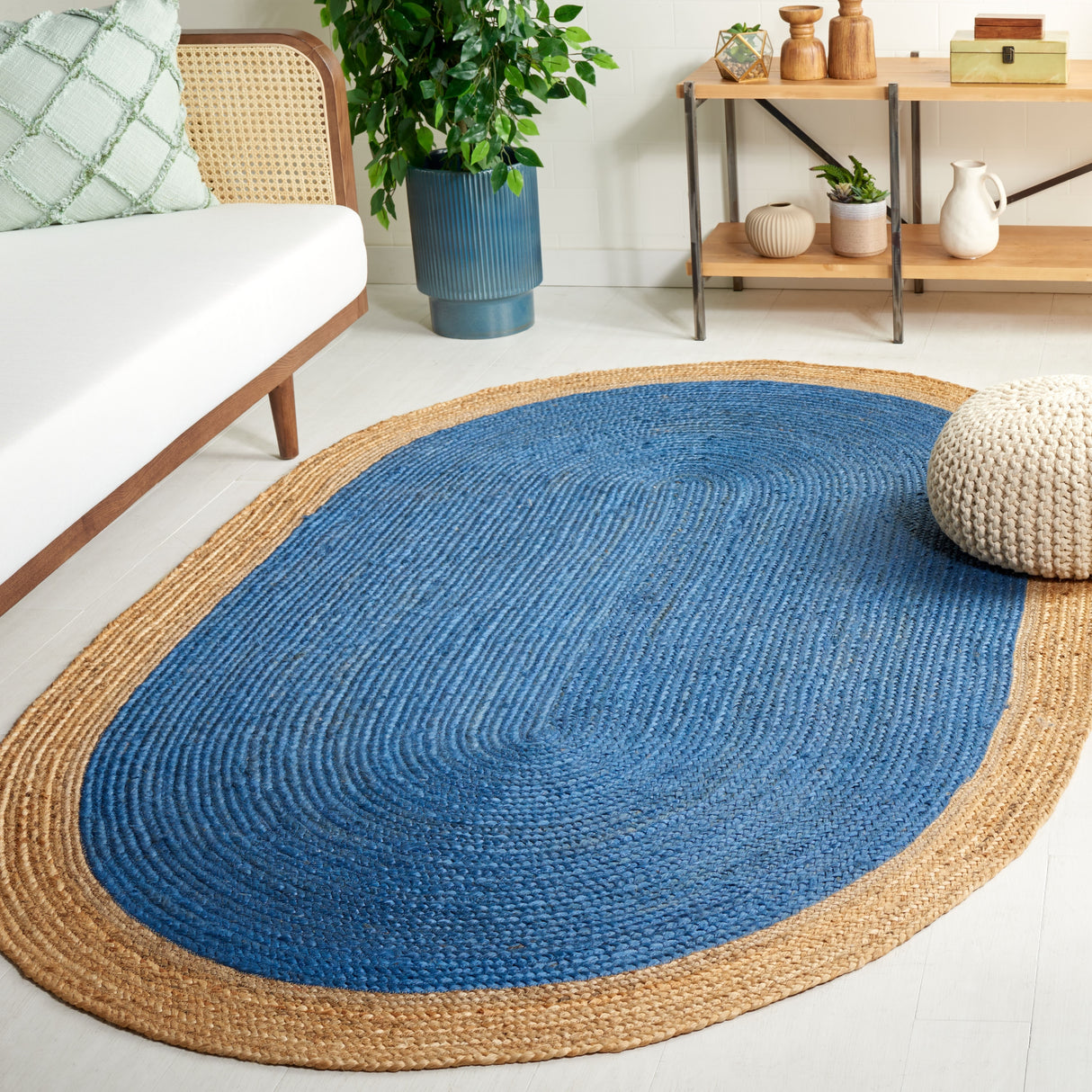 SAFAVIEH Handmade Natural Fiber Jolette Bordered Round Jute Rug