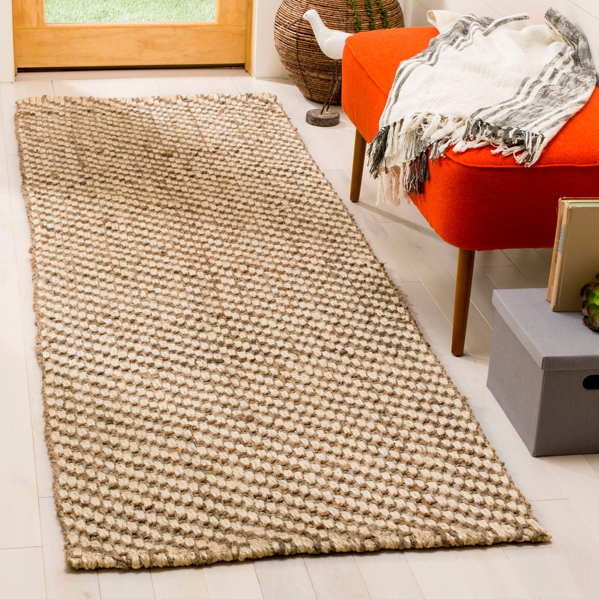 SAFAVIEH Handmade Natural Fiber Jorja Jute Rug