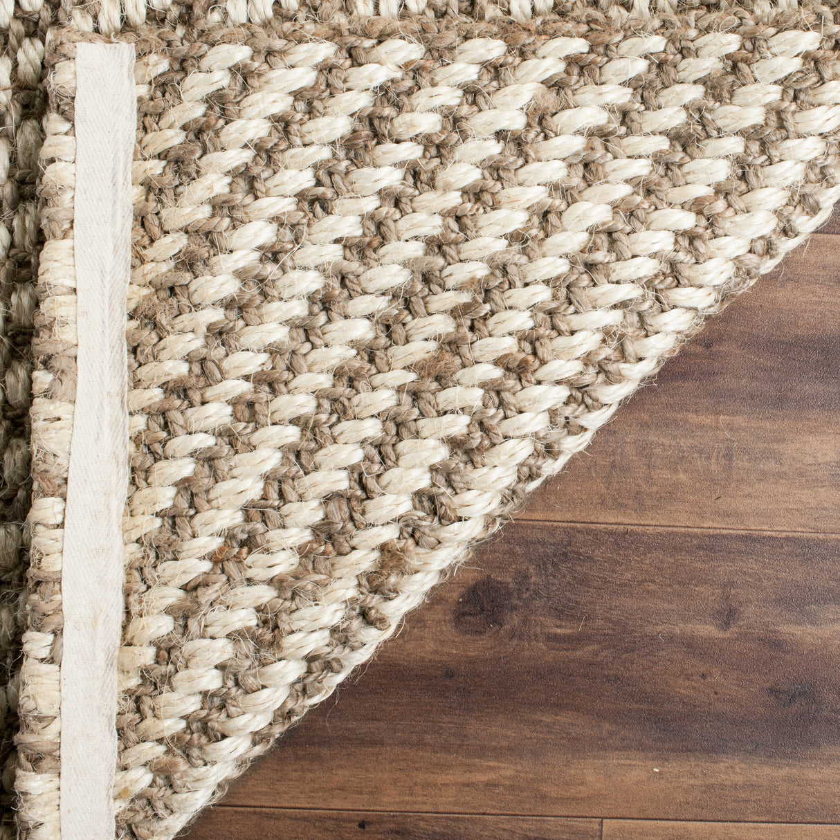 SAFAVIEH Handmade Natural Fiber Jorja Jute Rug