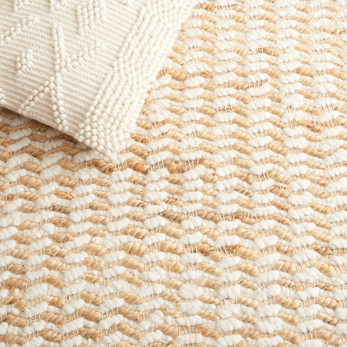 SAFAVIEH Handmade Natural Fiber Joselin Farmhouse Jute & Wool