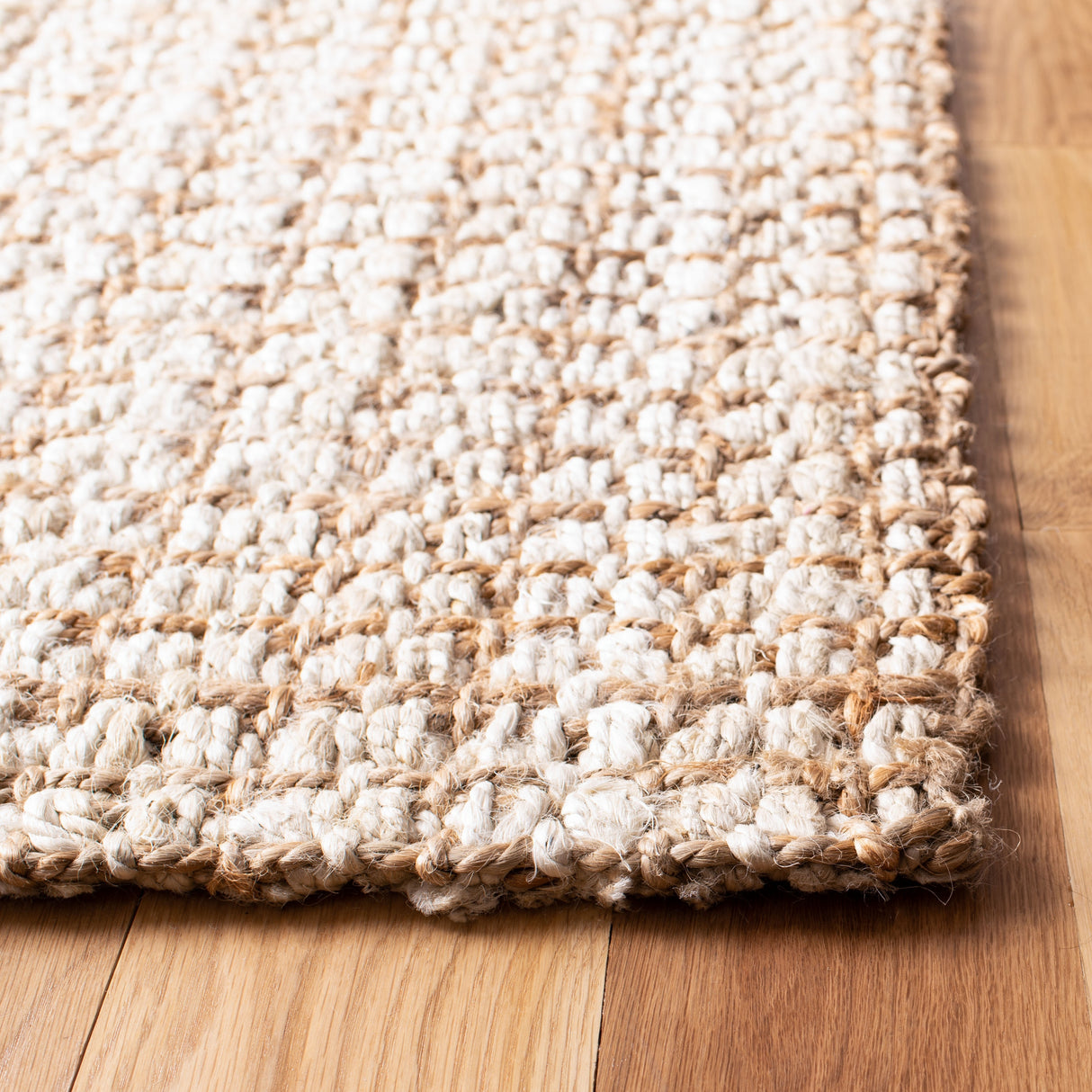 SAFAVIEH Handmade Natural Fiber Kelis Jute Rug