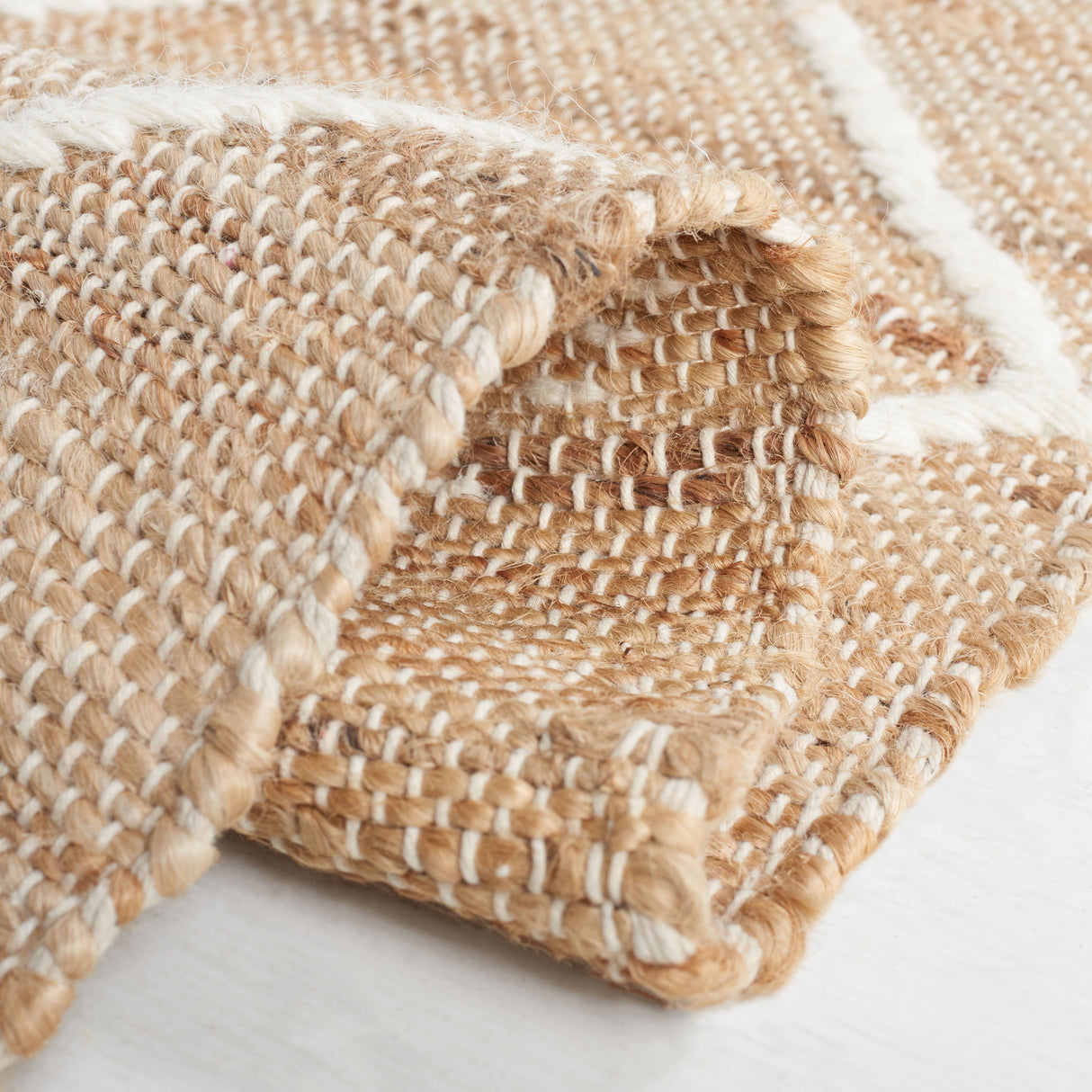 SAFAVIEH Handmade Natural Fiber Kimora Boho Farmhouse Trellis Jute