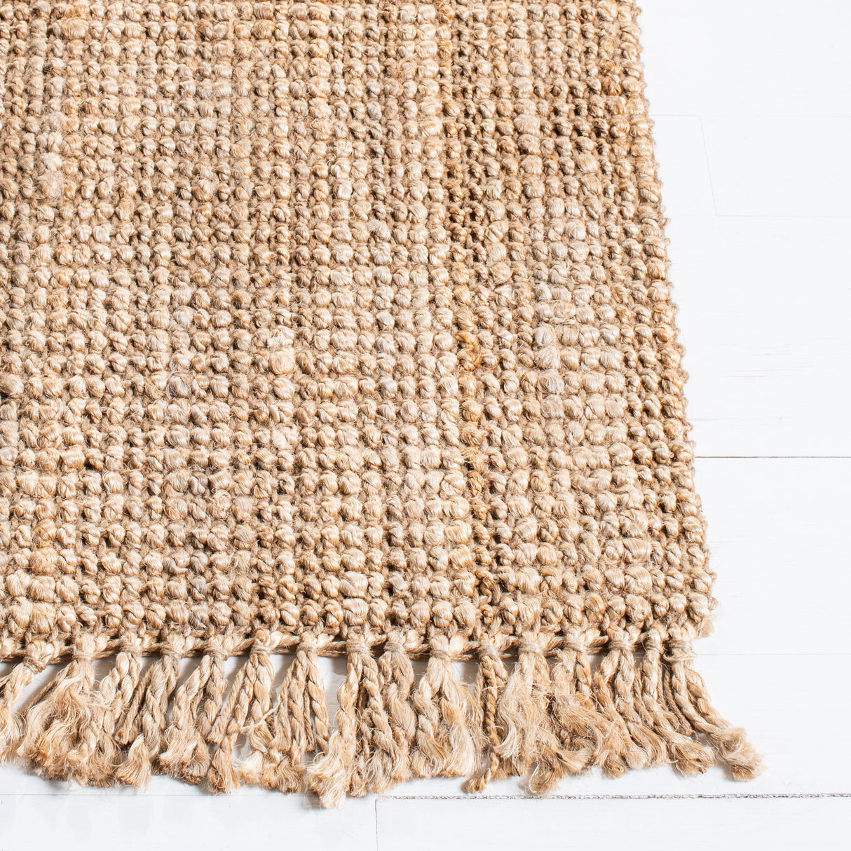 SAFAVIEH Handmade Natural Fiber Mirnesa Jute Rug with Fringe