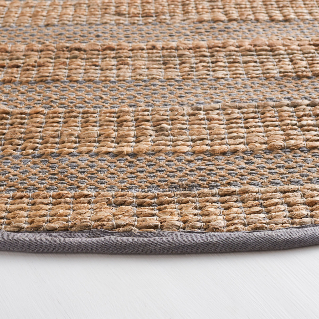 SAFAVIEH Handmade Natural Fiber Samira Geometric Seagrass Rug