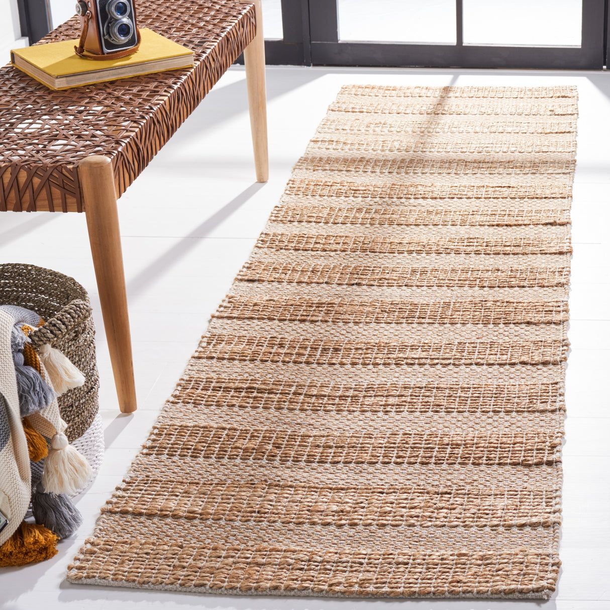 SAFAVIEH Handmade Natural Fiber Samira Geometric Seagrass Rug