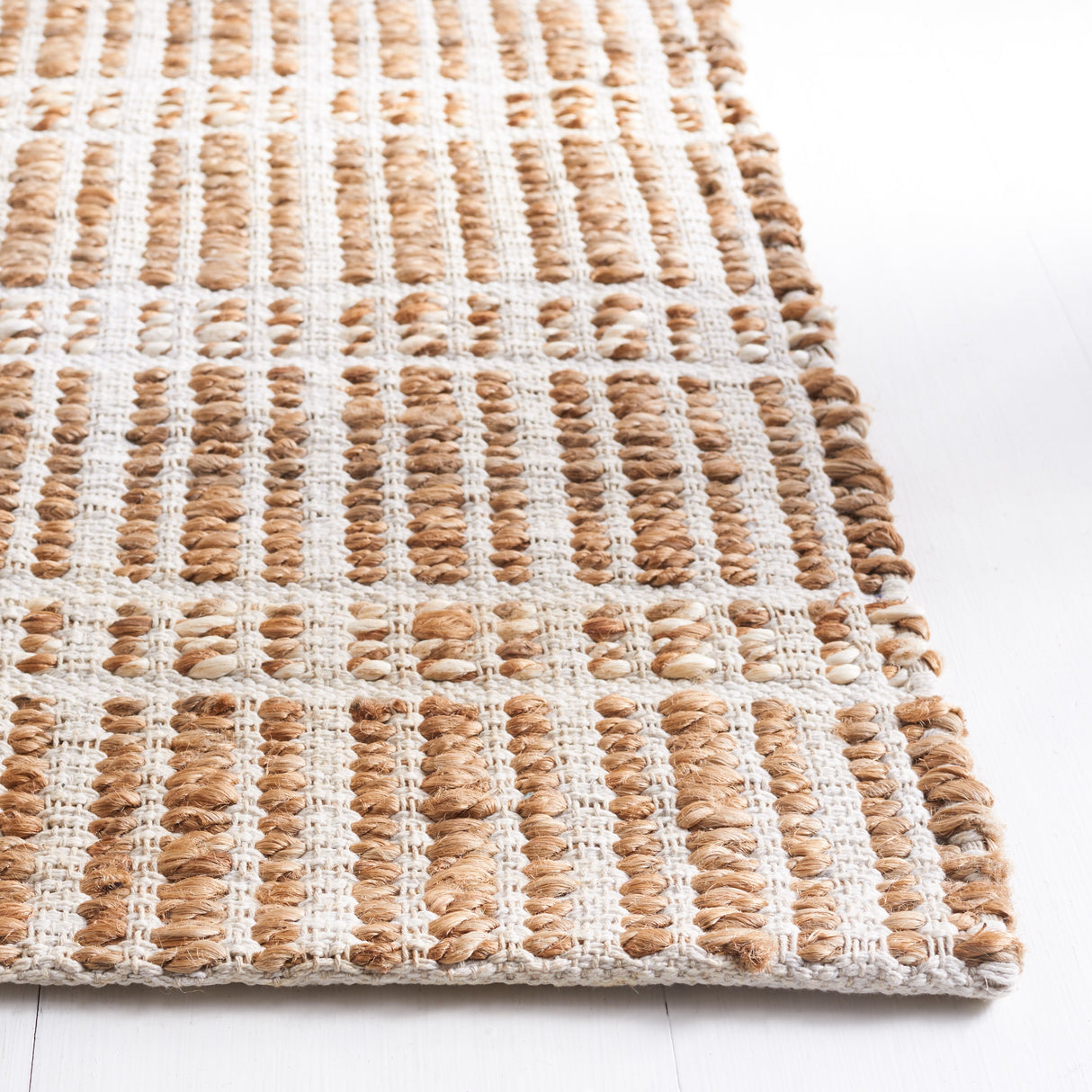 SAFAVIEH Handmade Natural Fiber Undis Geometric Seagrass Rug