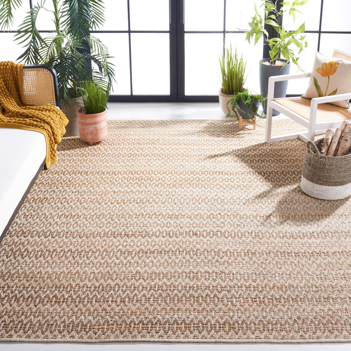 SAFAVIEH Handmade Natural Fiber Unnur Rug