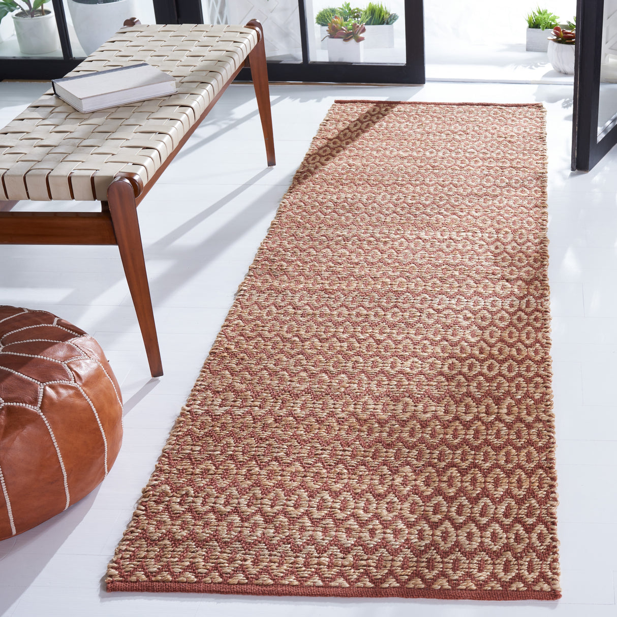 SAFAVIEH Handmade Natural Fiber Unnur Rug