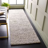 SAFAVIEH Handmade Ortanta Shag Bibeta Wool Rug