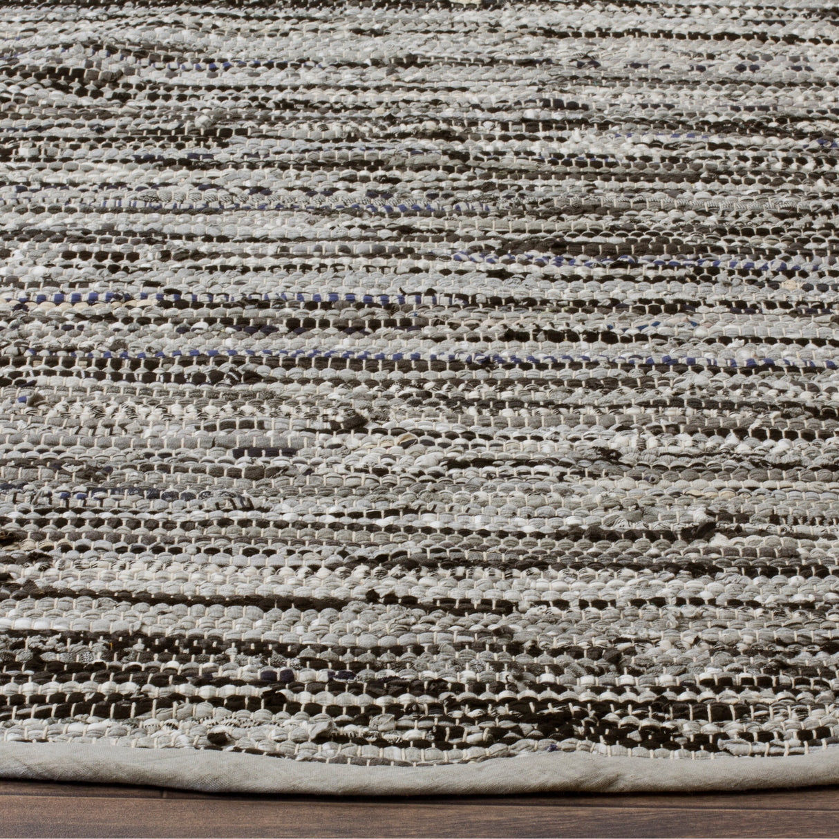 SAFAVIEH Handmade Rag Rug Irmeli Casual Stripe Cotton Rug