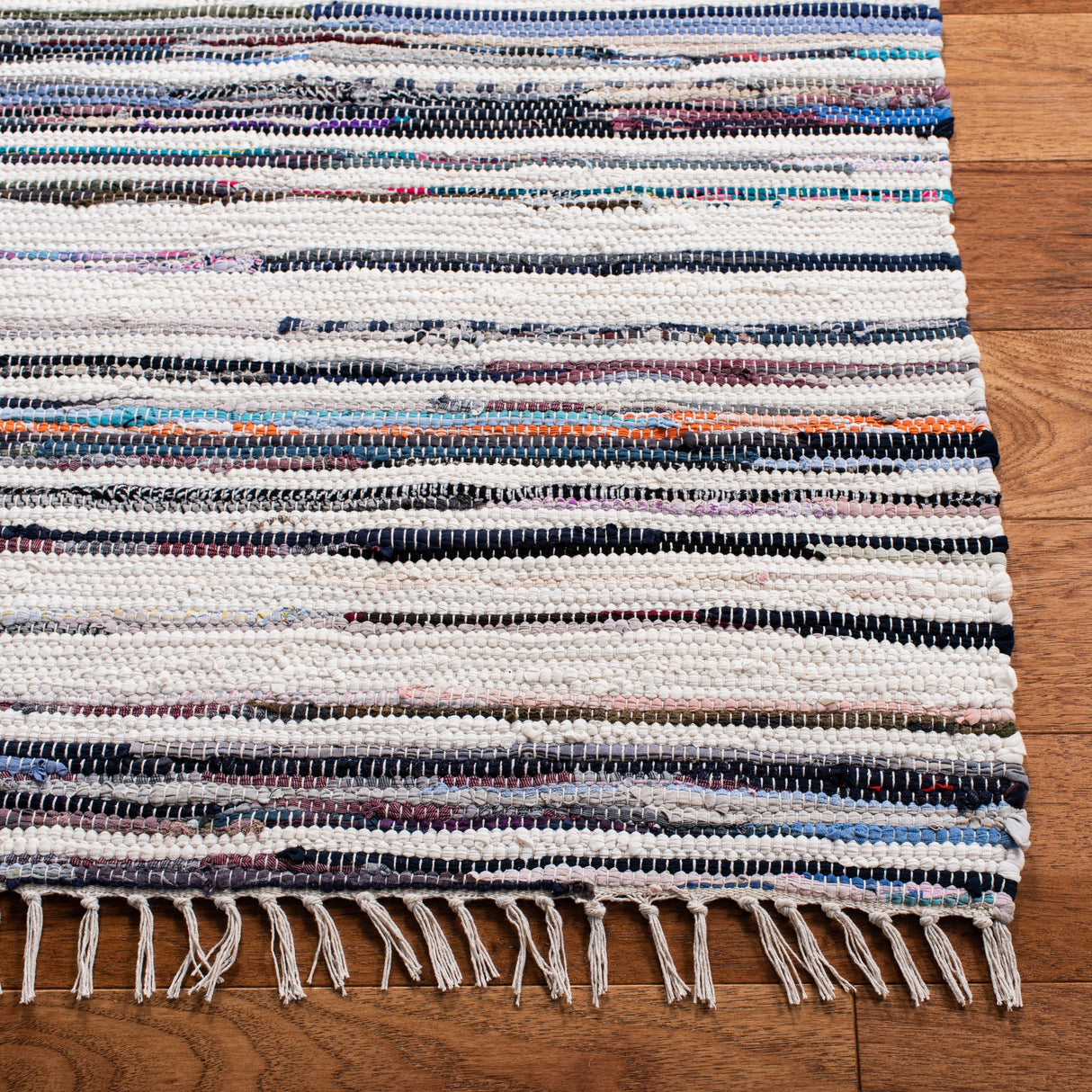 SAFAVIEH Handmade Rag Rug Jakayla with Fringe Casual Stripe