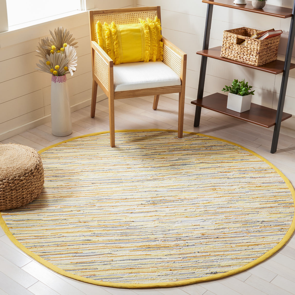 SAFAVIEH Handmade Rag Rug Nya Casual Stripe Cotton Rug