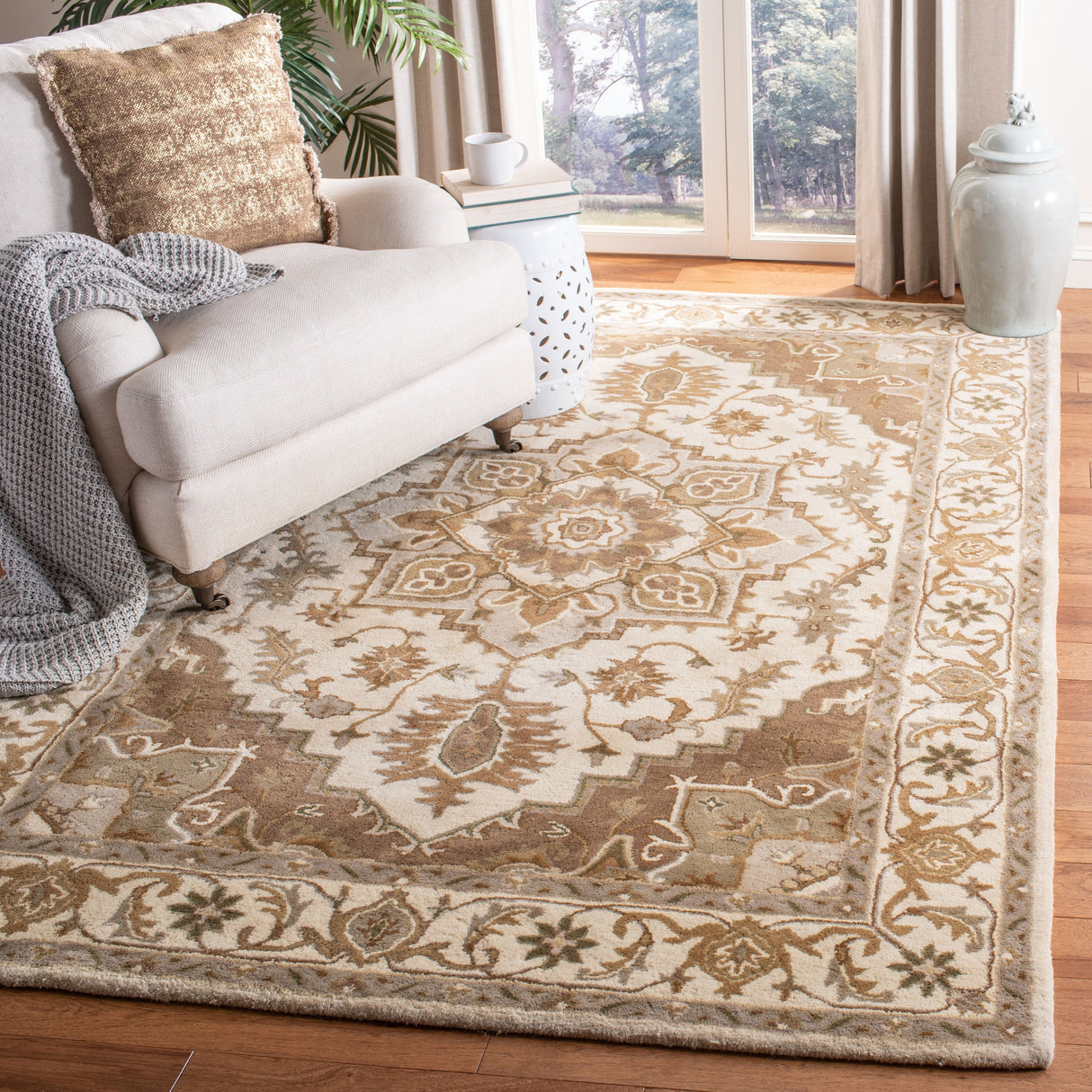 SAFAVIEH Handmade Royalty Chyna Traditional Oriental Wool Rug