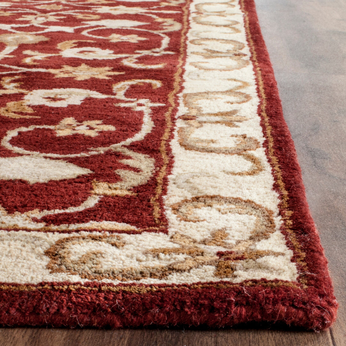 SAFAVIEH Handmade Royalty Soraya Ivory Wool Rug