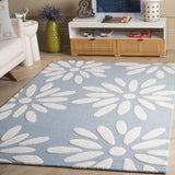 SAFAVIEH Handmade SAFAVIEH Coraima Fleurette & Tween Wool Rug