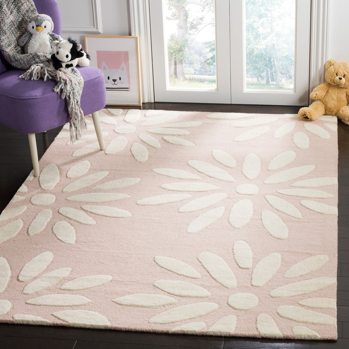 SAFAVIEH Handmade SAFAVIEH Coraima Fleurette & Tween Wool Rug