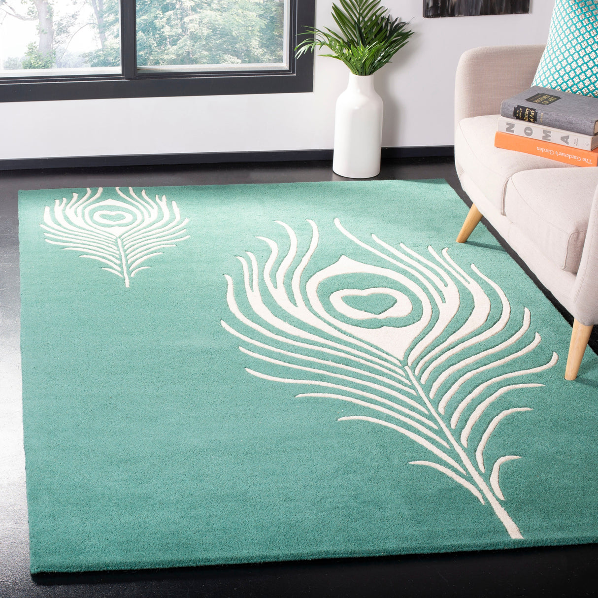 SAFAVIEH Handmade Soho Alyse Peacock Feather N.Z. Wool Rug