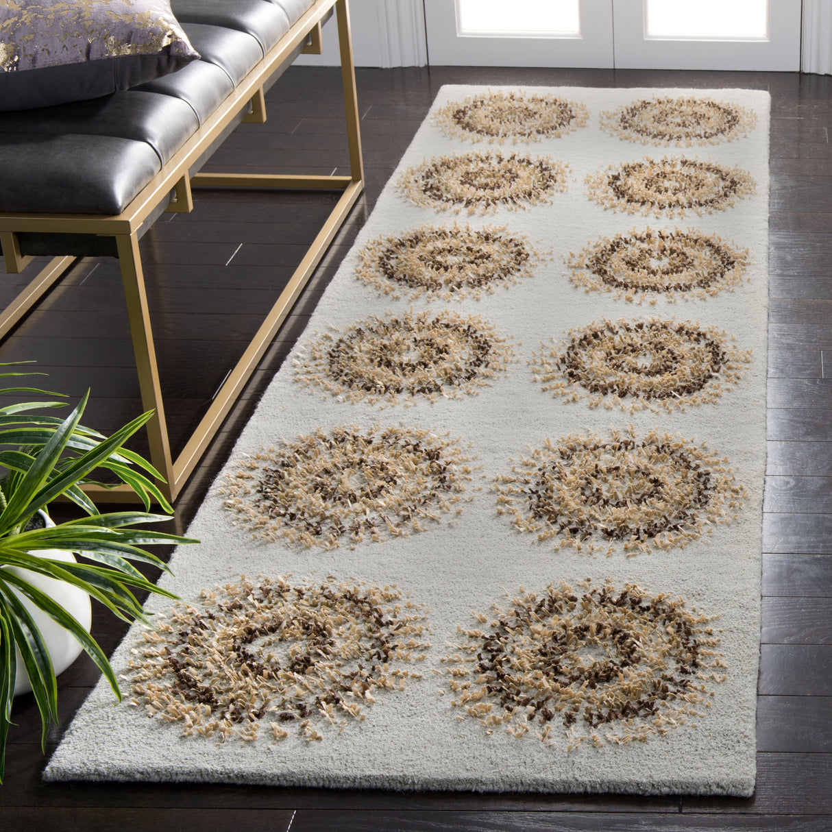 SAFAVIEH Handmade Soho Breann Deco Wool Rug