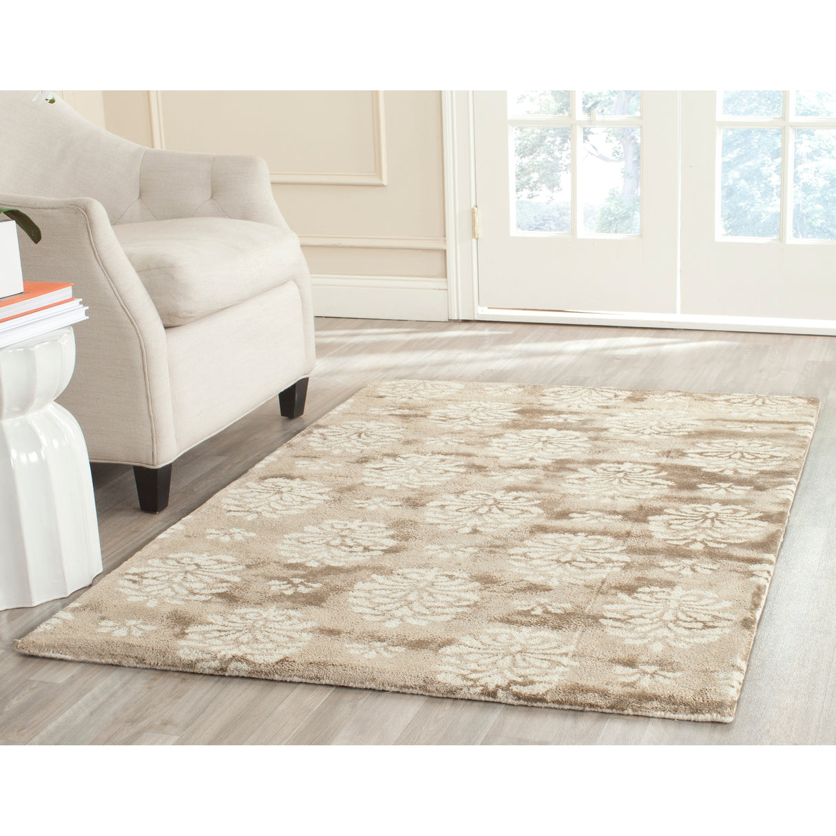 SAFAVIEH Handmade Soho Deolinda Seasons N.Z. Wool Rug