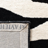 SAFAVIEH Handmade Soho Kasandra Zebra N.Z. Wool Rug