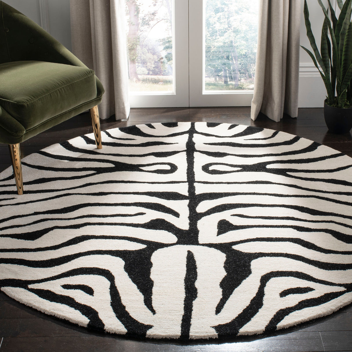 SAFAVIEH Handmade Soho Nakita Zebra Pattern New Zealand Wool