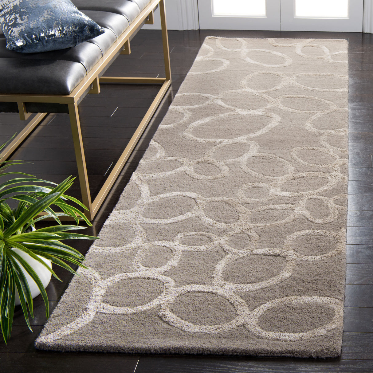 SAFAVIEH Handmade Soho Ottje Loops N.Z. Wool Rug