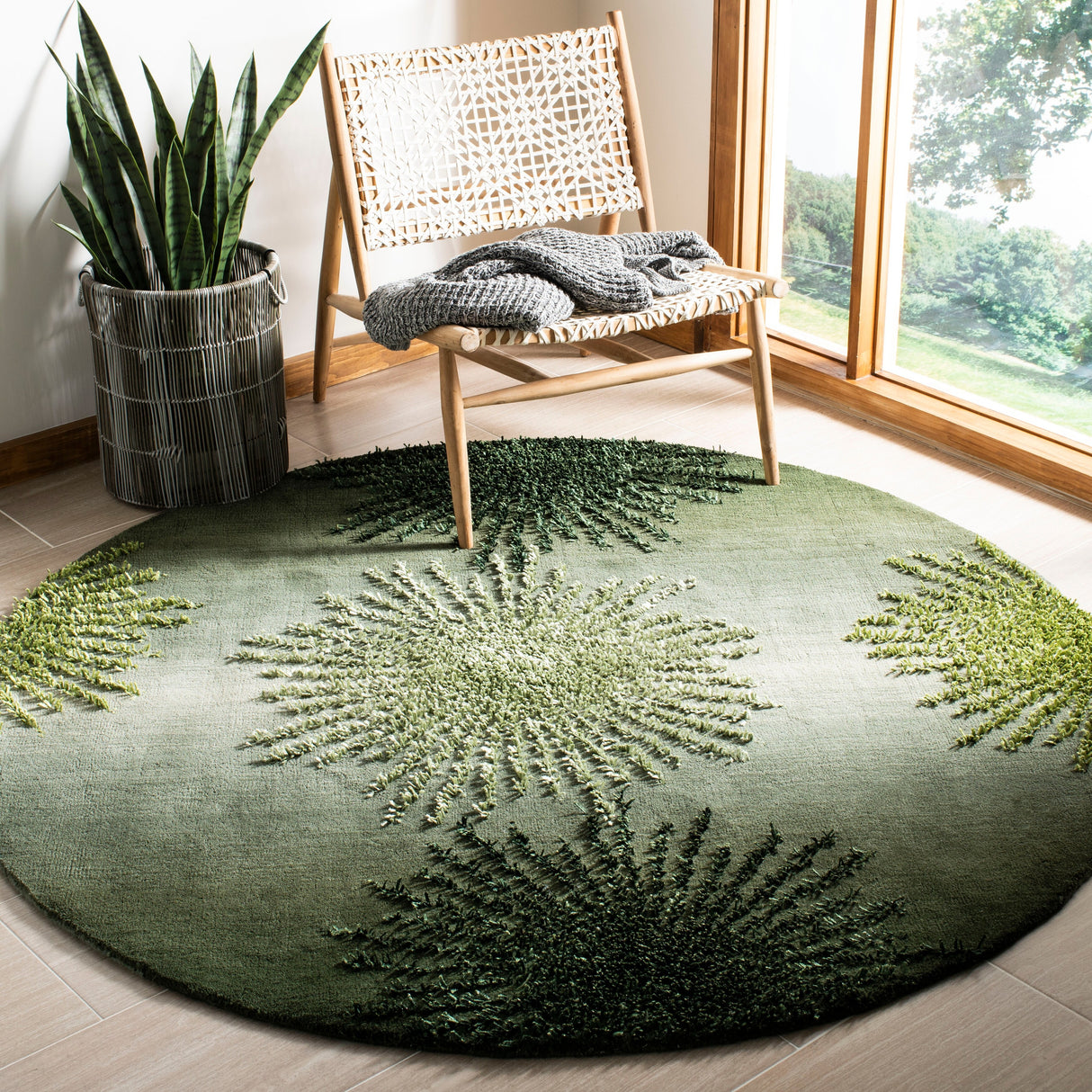 SAFAVIEH Handmade Soho Sade New Zealand Wool Rug