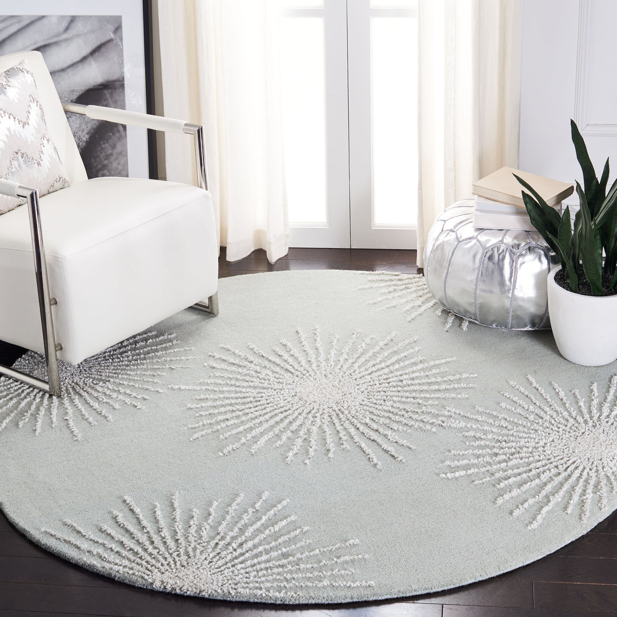 SAFAVIEH Handmade Soho Sade New Zealand Wool Rug