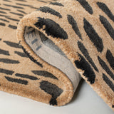 SAFAVIEH Handmade Soho Shenna Leopard N.Z. Wool Rug