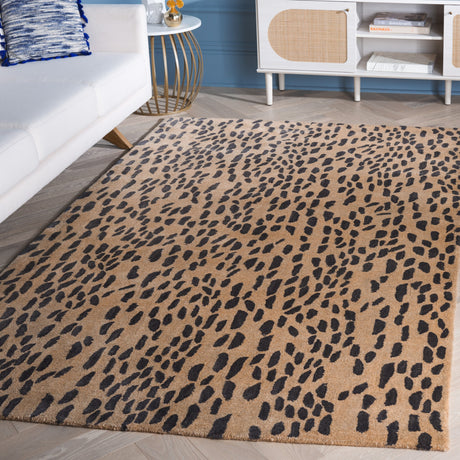 SAFAVIEH Handmade Soho Shenna Leopard N.Z. Wool Rug