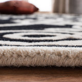 SAFAVIEH Handmade Soho Taja N.Z. Wool Rug