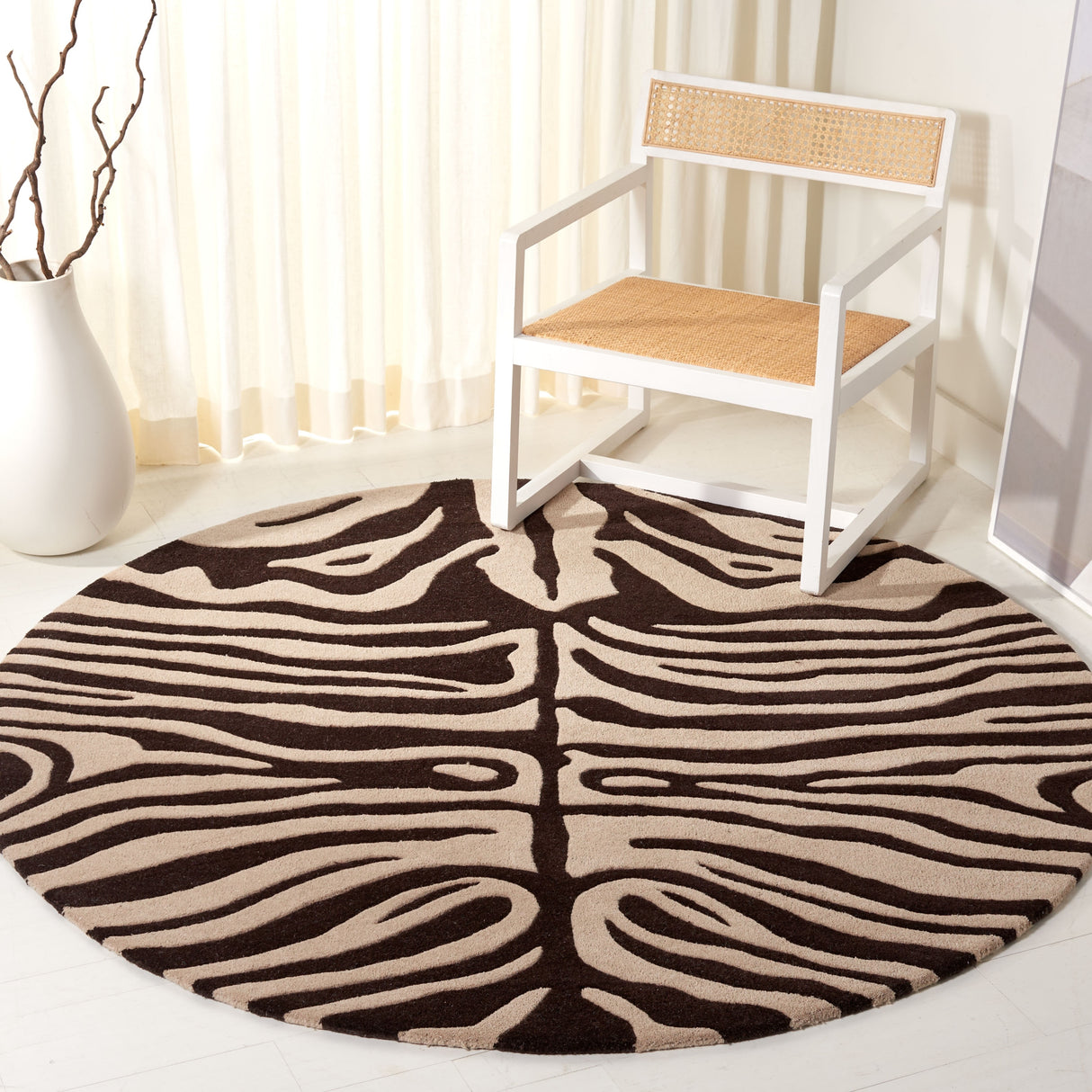 SAFAVIEH Handmade Soho Tierra Zebra Print N.Z. Wool Rug