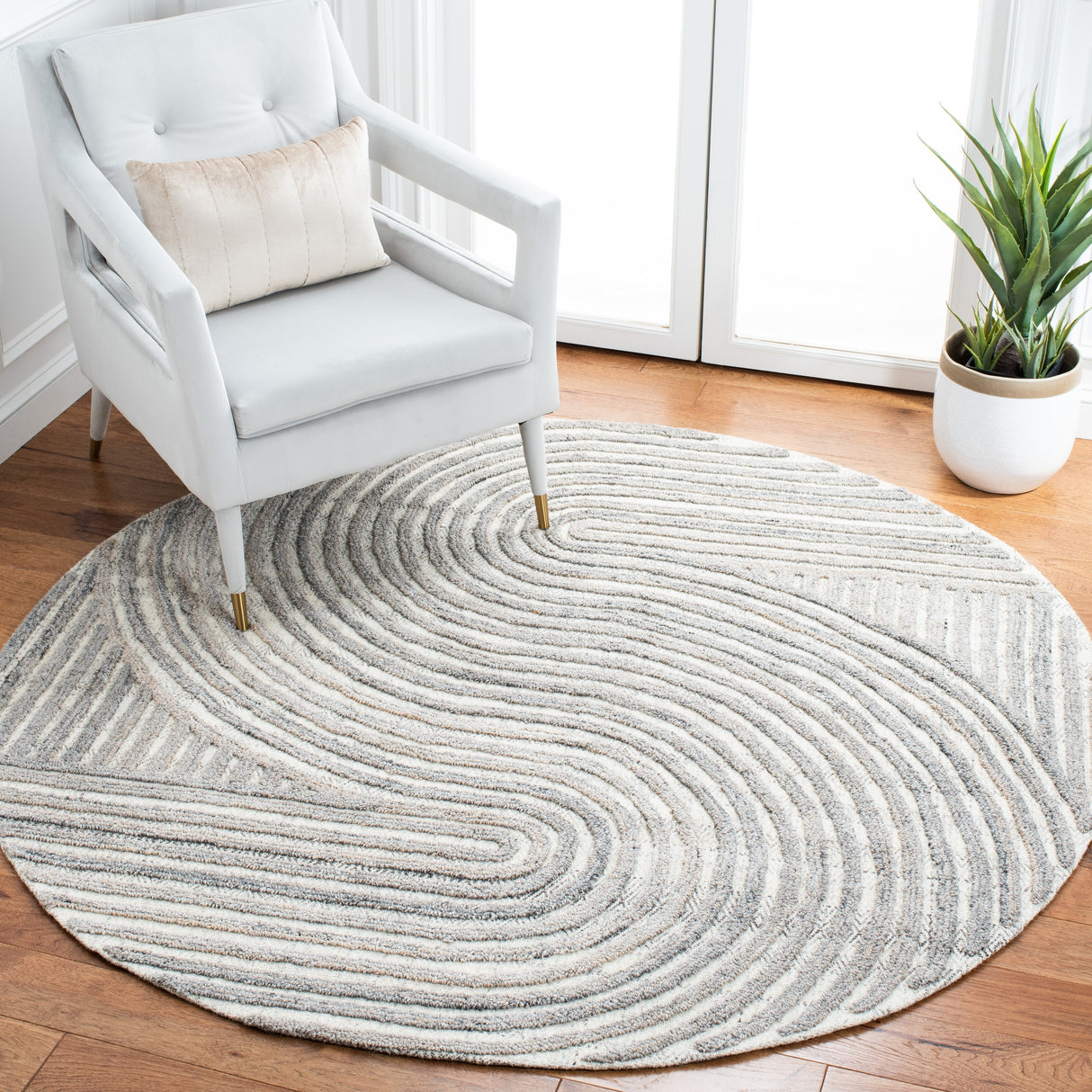 SAFAVIEH Handmade Southampton Asha Abstract Wool Rug