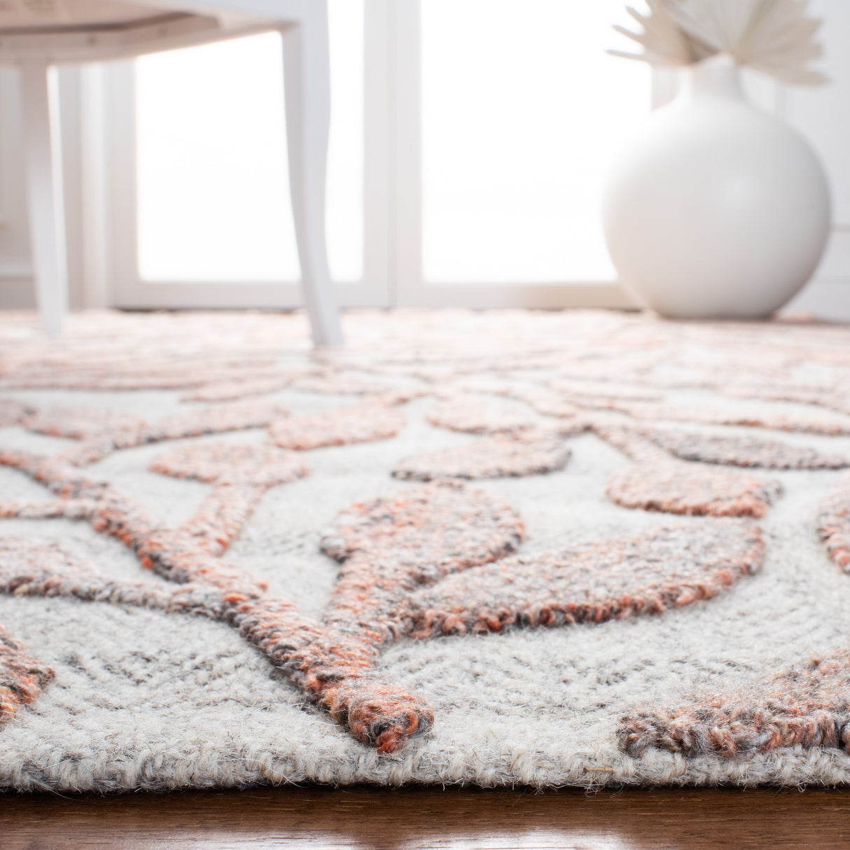 SAFAVIEH Handmade Southampton Kelsea Wool Rug