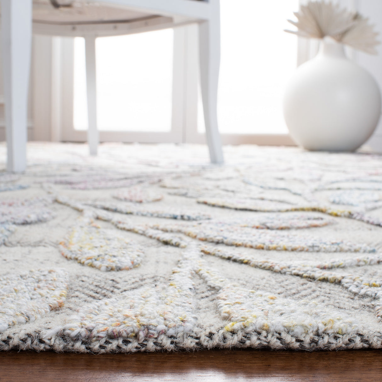 SAFAVIEH Handmade Southampton Kelsea Wool Rug