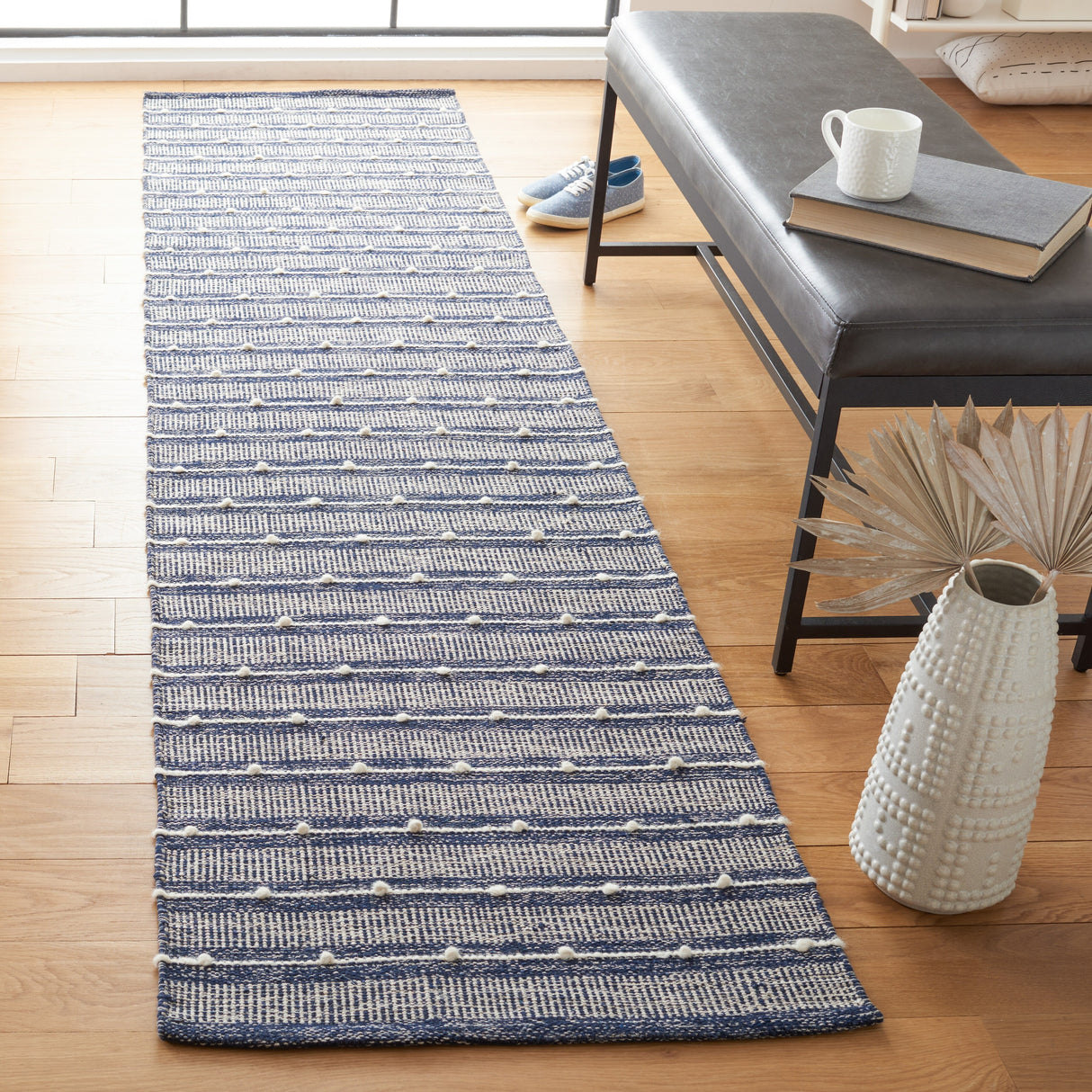 SAFAVIEH Handmade Striped Kilim Latoria Modern Cotton Rug -