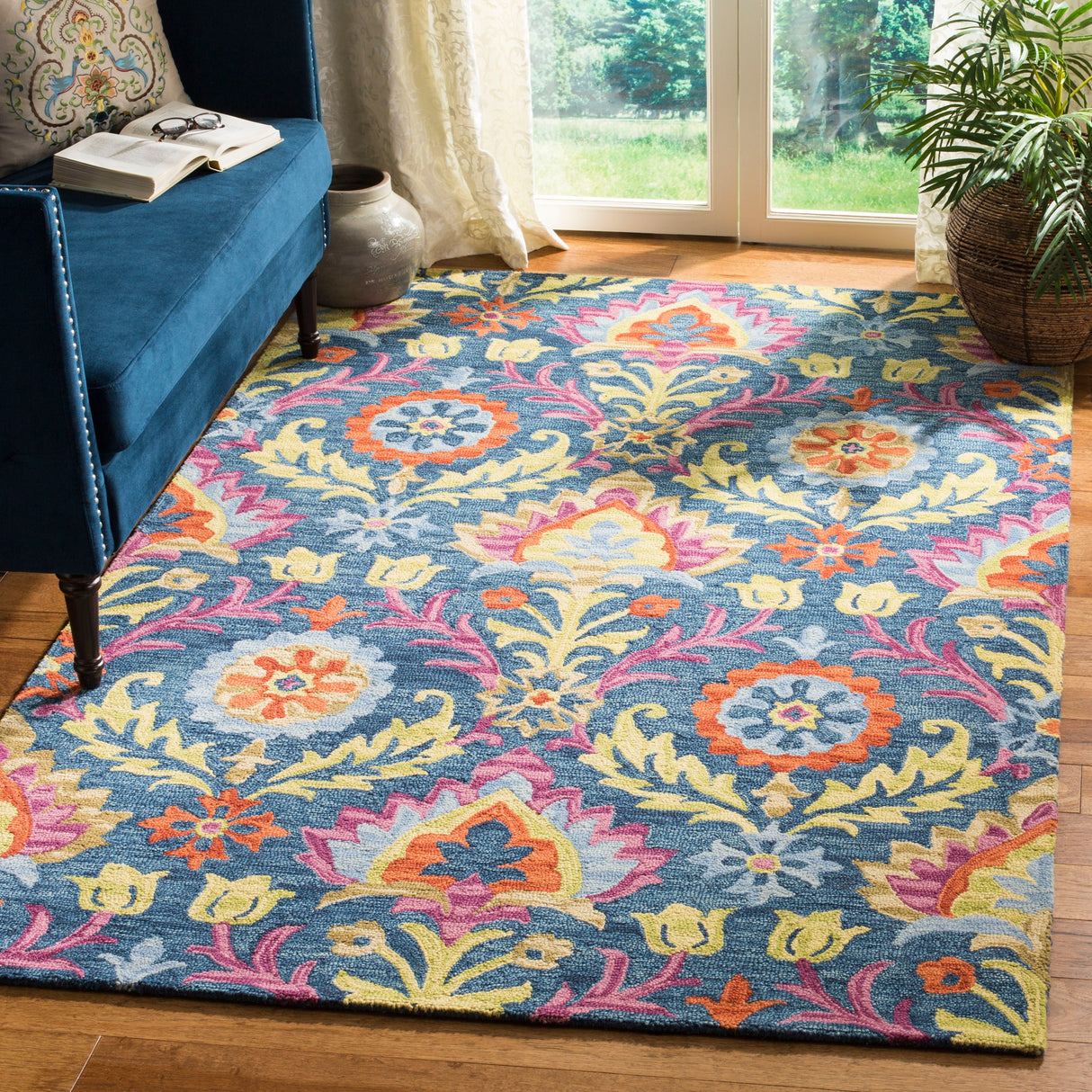 SAFAVIEH Handmade Suzani Merily Boho Tribal Wool Rug