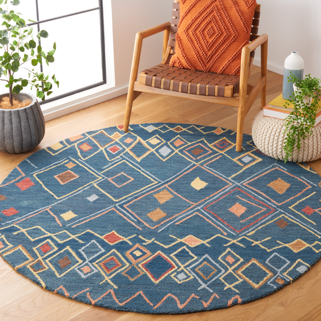 SAFAVIEH Handmade Suzani Shameena Boho Tribal Wool Rug