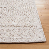 SAFAVIEH Handmade Textual Vibha Wool Rug