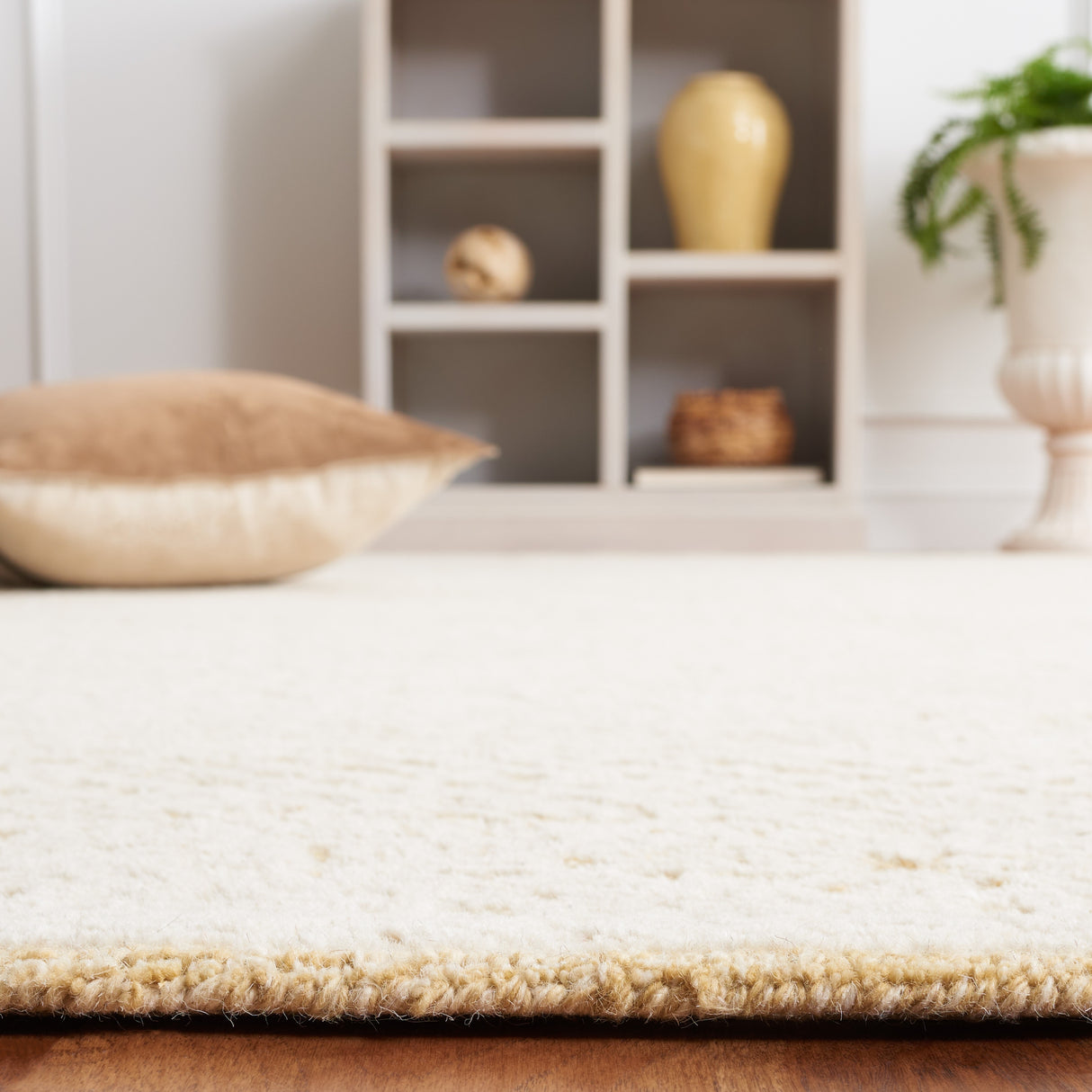 SAFAVIEH Handmade Textural Dyan Contemporary Wool Rug