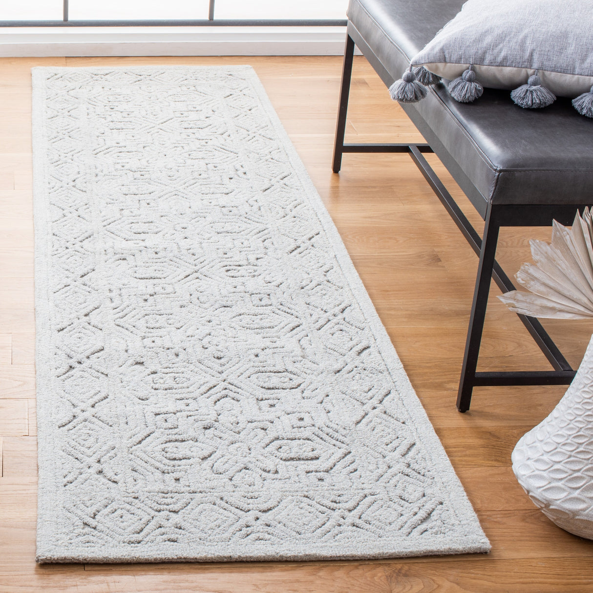 SAFAVIEH Handmade Textural Tarsha Wool Rug