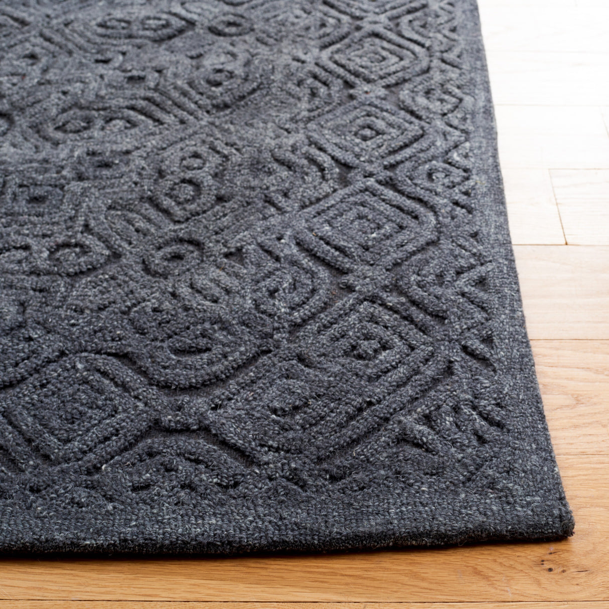 SAFAVIEH Handmade Textural Tarsha Wool Rug