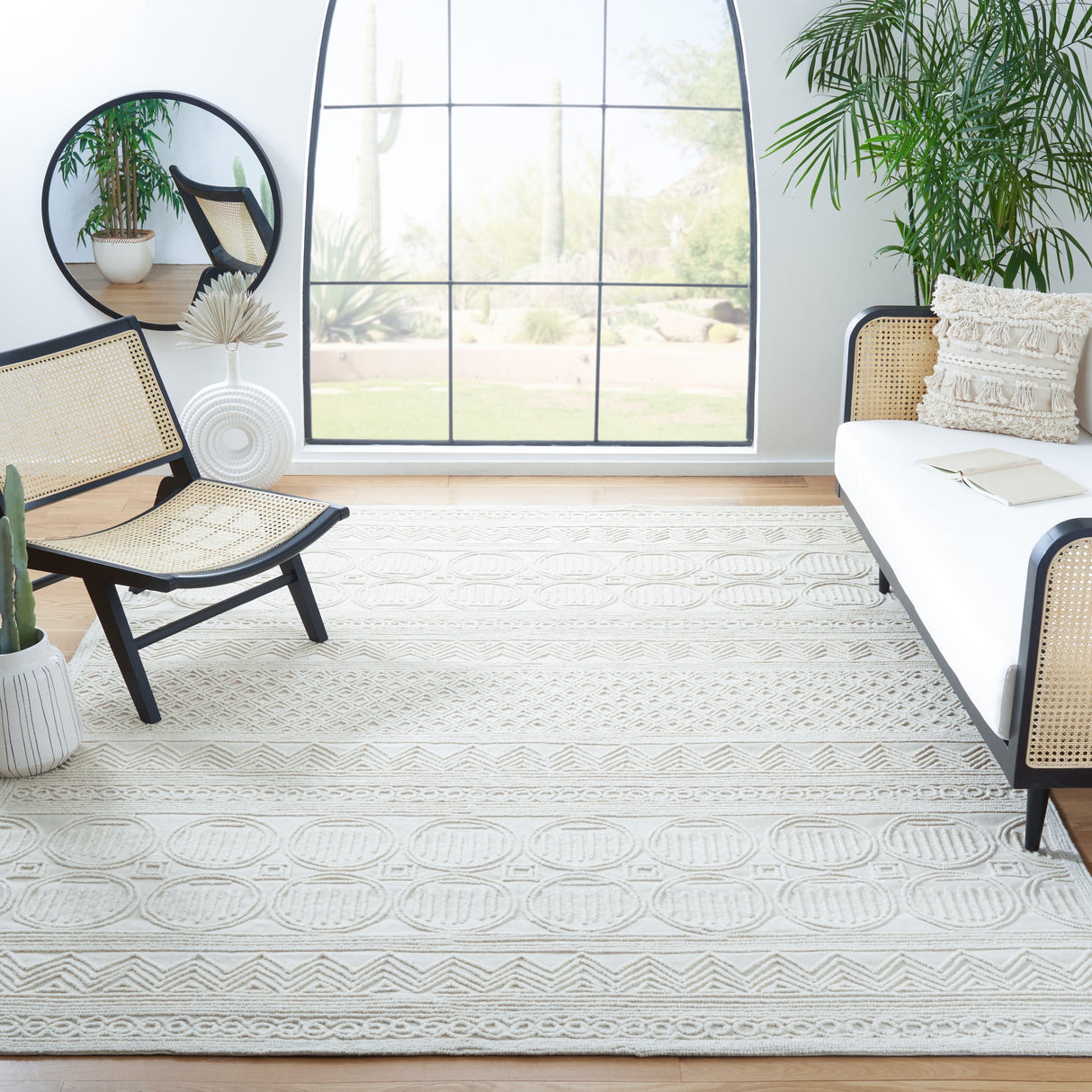 SAFAVIEH Handmade Trace Adria Wool Rug